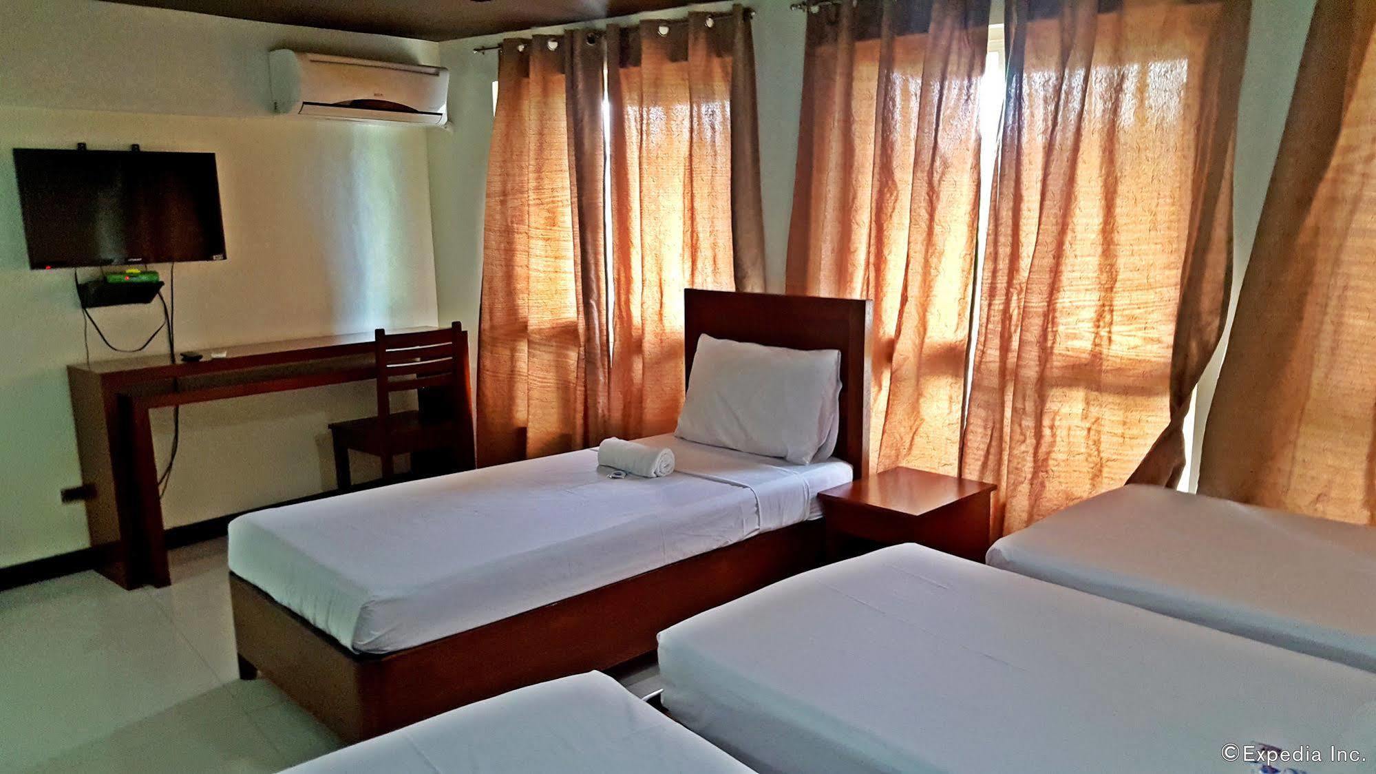 Reddoorz Near Sm Puerto Princesa Bagian luar foto